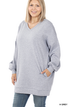 Load image into Gallery viewer, Plus Size V-NECK LONGLINE SWEATSHIRT
