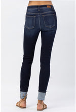 Load image into Gallery viewer, Judy Blue Dark Wash Uncuffed Skinny Jeans
